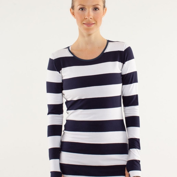 Lululemon Every Yogi Long Sleeve size 4 - Picture 1 of 3